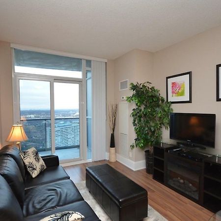 Urban Furnished Suites - Μισισάουγκα Εξωτερικό φωτογραφία