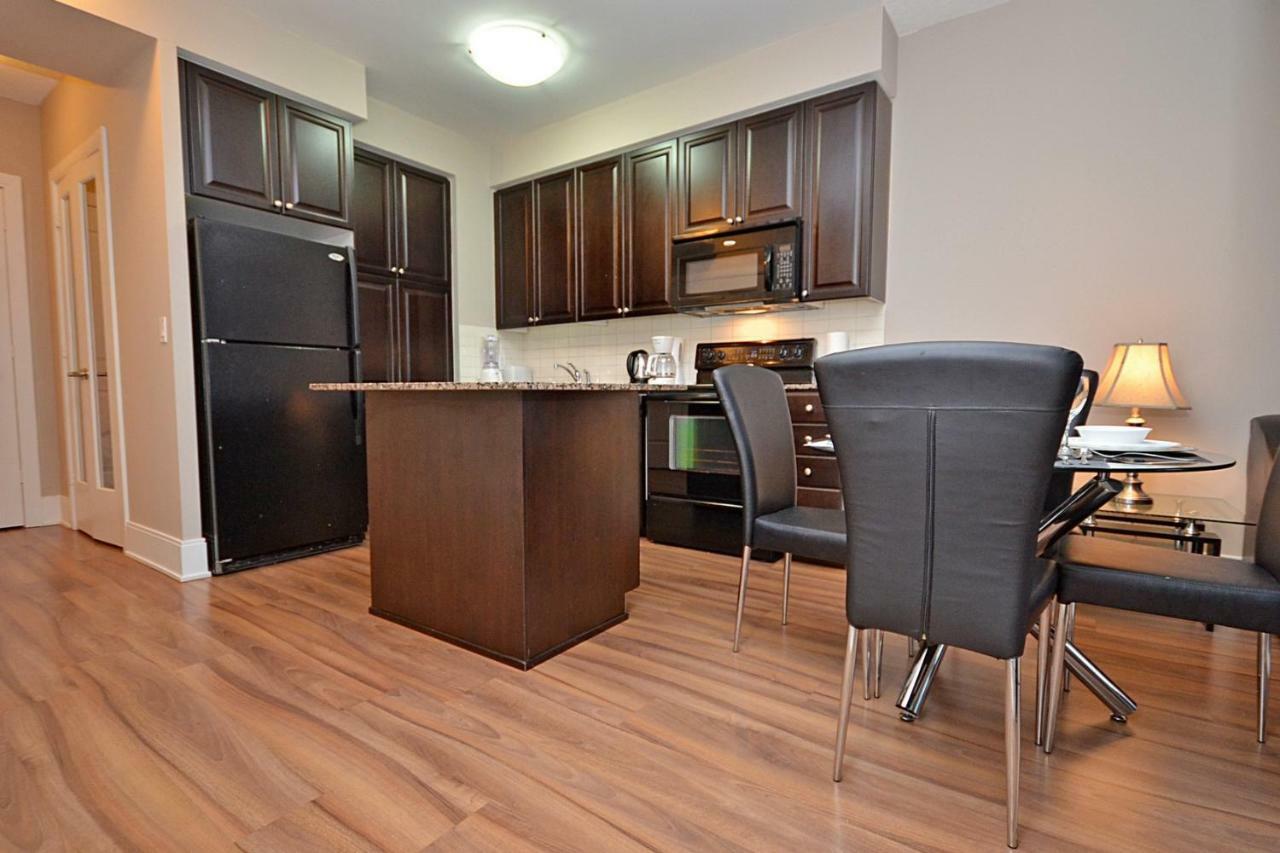 Urban Furnished Suites - Μισισάουγκα Εξωτερικό φωτογραφία