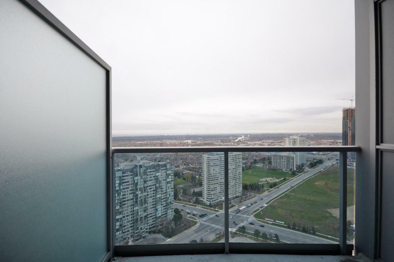 Urban Furnished Suites - Μισισάουγκα Εξωτερικό φωτογραφία